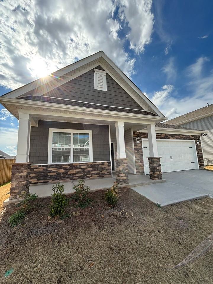 130 Fenwick Dr - Photo 2 of 18