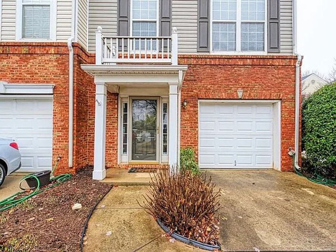 11 Annacey Pl - Photo 2 of 24