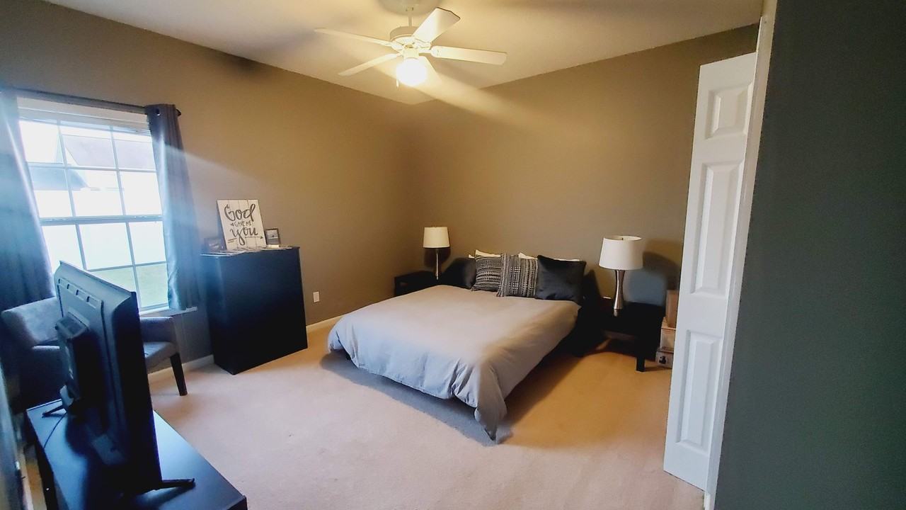 232 Wakefield Way - Photo 6 of 15