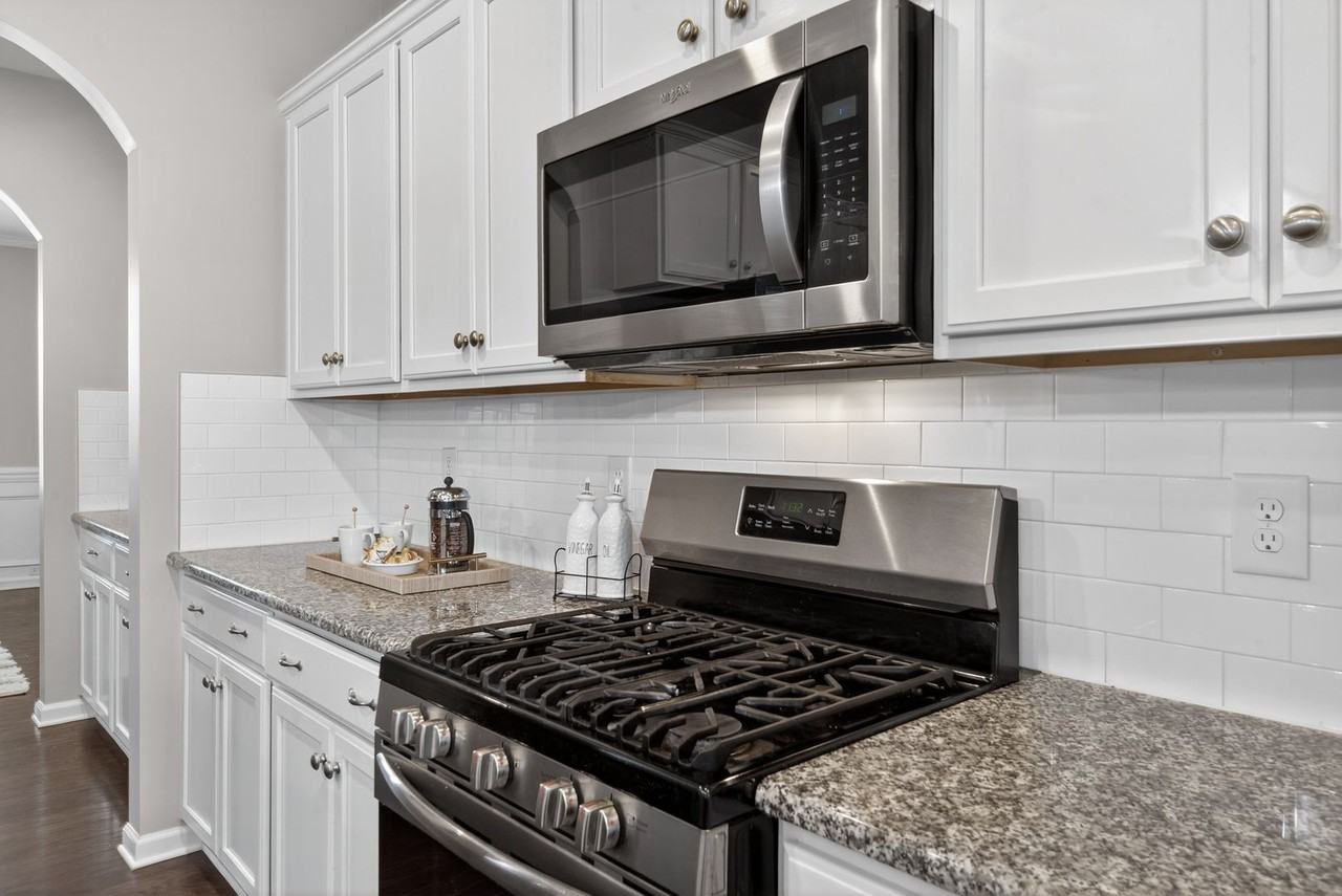 7019 Hamilton Mill Dr - Photo 3 of 50