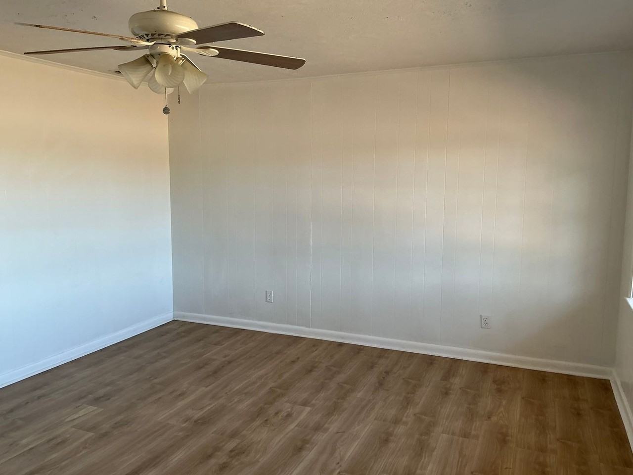 5217 Owens Rd - Photo 2 of 15