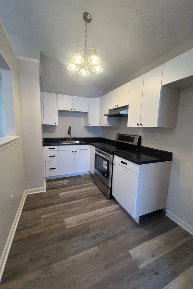 1310 1310 s 26th St - 1310 S 26th - Photo 3 of 10