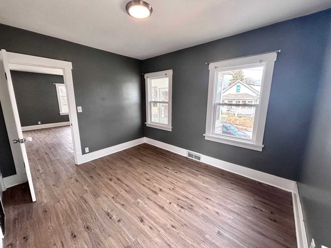 4307 Binney St - Photo 5 of 16