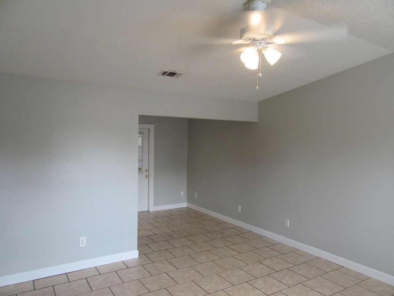 4026 Upas St - Photo 7 of 17