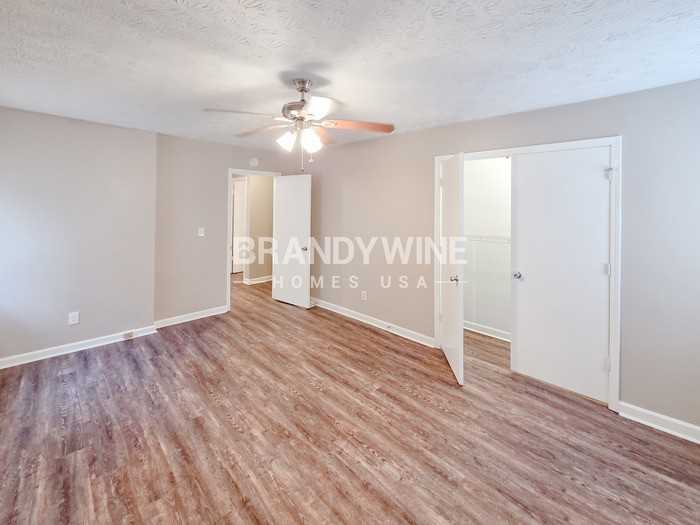 112 Valerie Ct - Photo 6 of 20