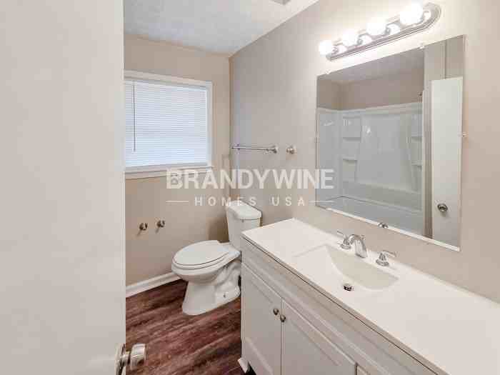 112 Valerie Ct - Photo 7 of 20