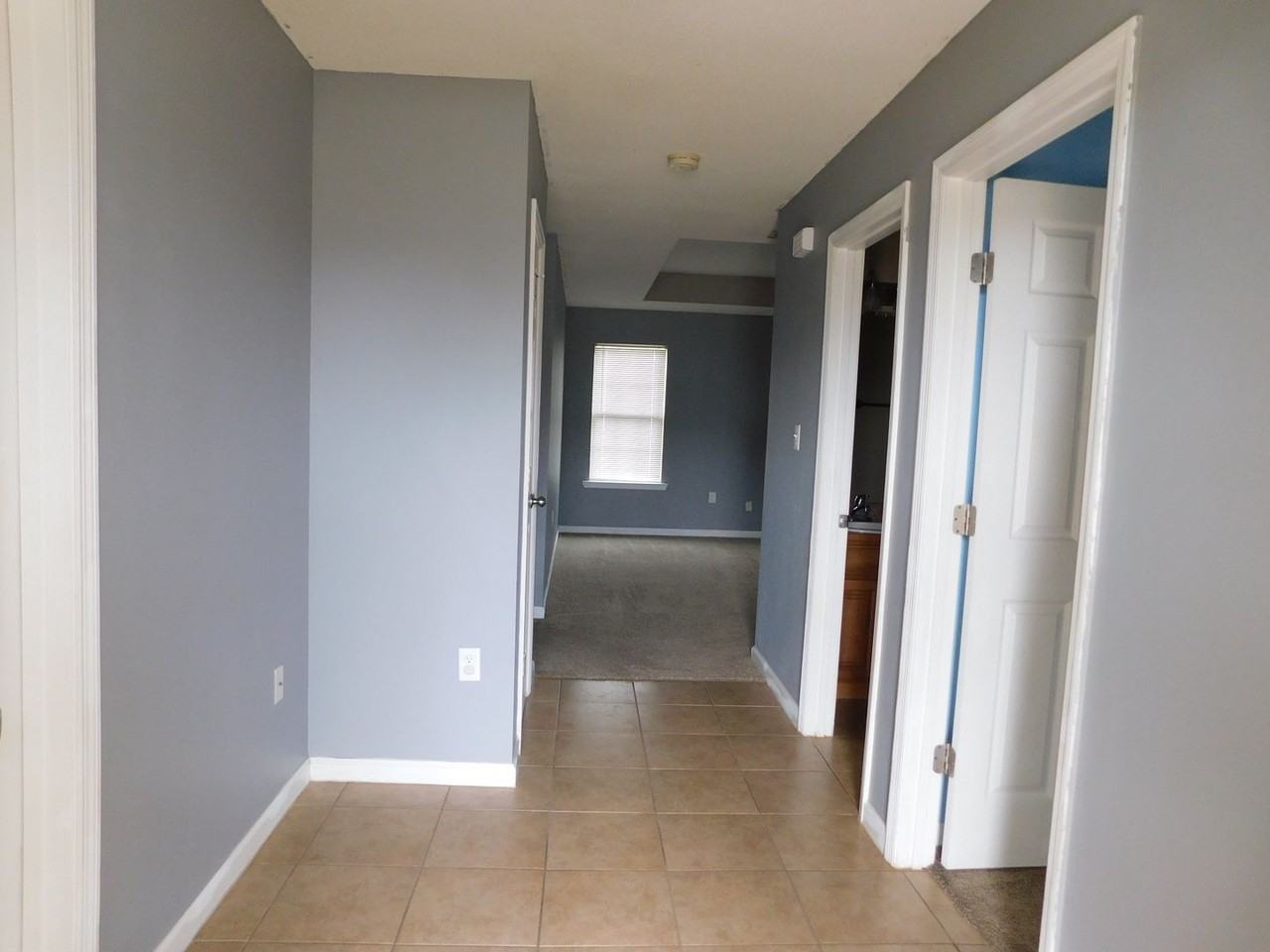 5121 Branch Point Dr - Photo 2 of 15