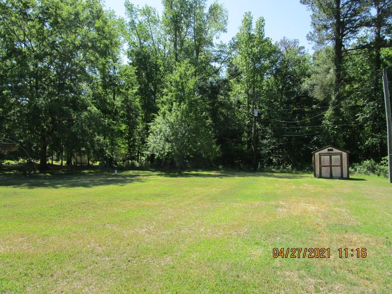 1030 Nottingham Dr - Photo 2 of 11