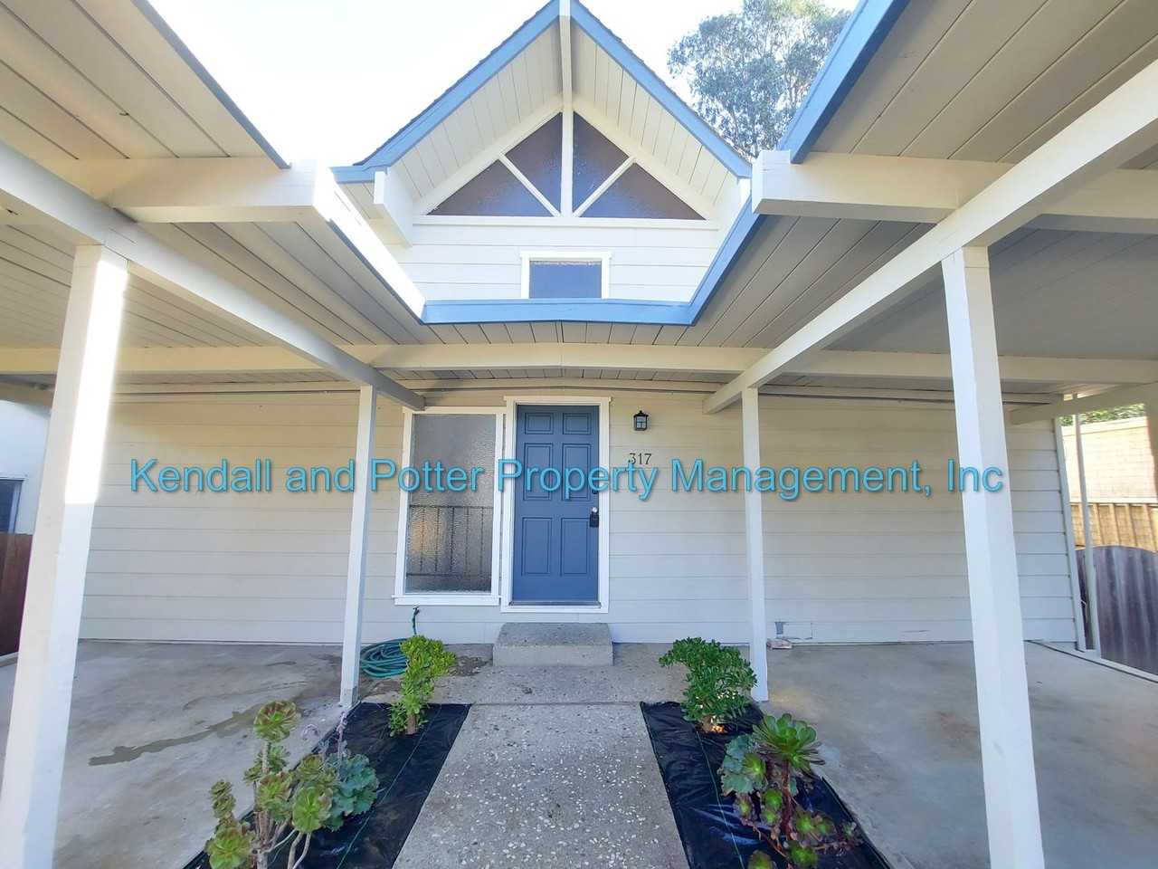 317 Townsend Dr - Photo 2 of 29