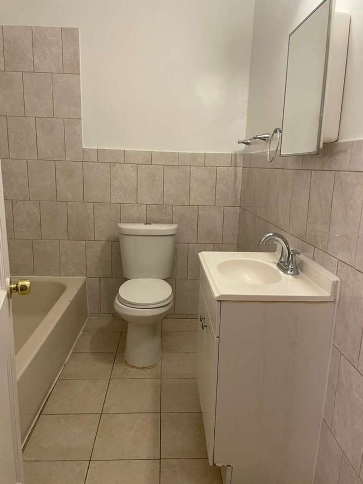 6521 N 20th St - Photo 6 of 9