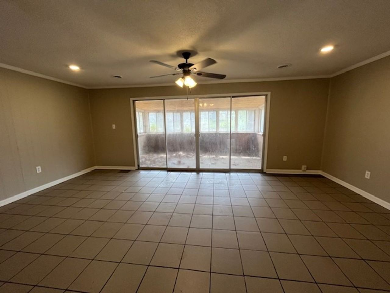 5735 Choctaw Dr - Photo 2 of 12