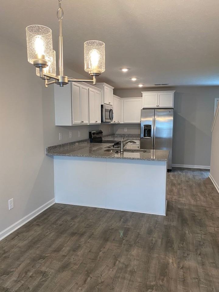 3238 Clemons Cir - Photo 4 of 23