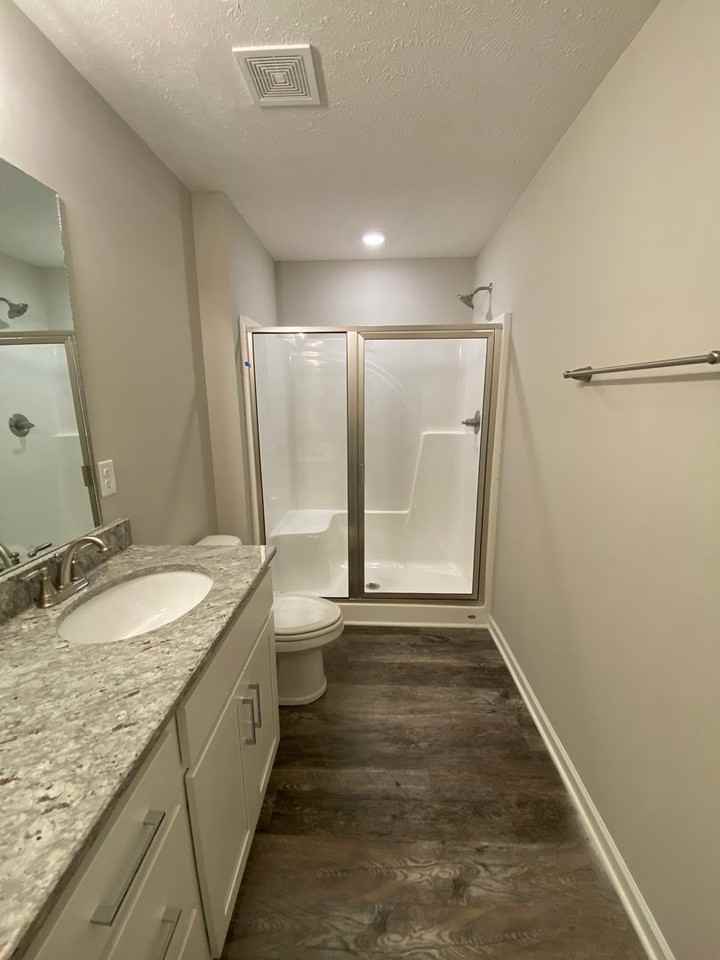 1806 Streamsong Dr - Photo 2 of 26