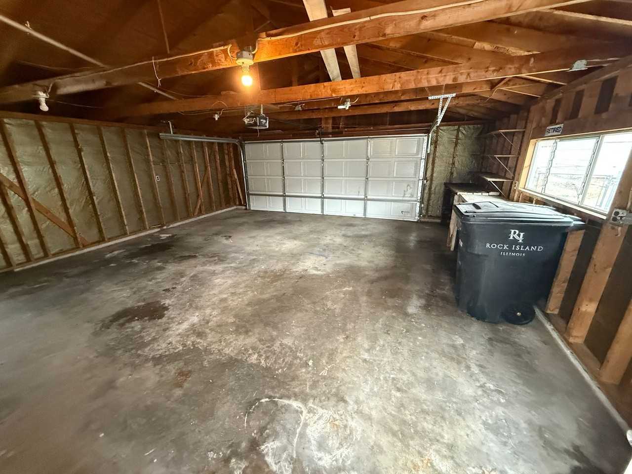 932 42nd Ave - Photo 3 of 20