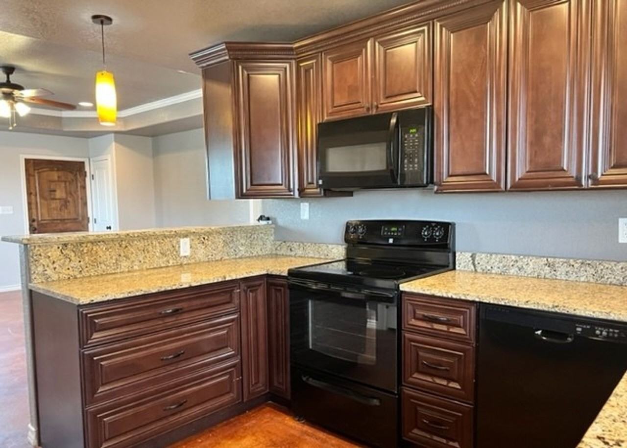 429 Quail Hollow Dr - Photo 7 of 19