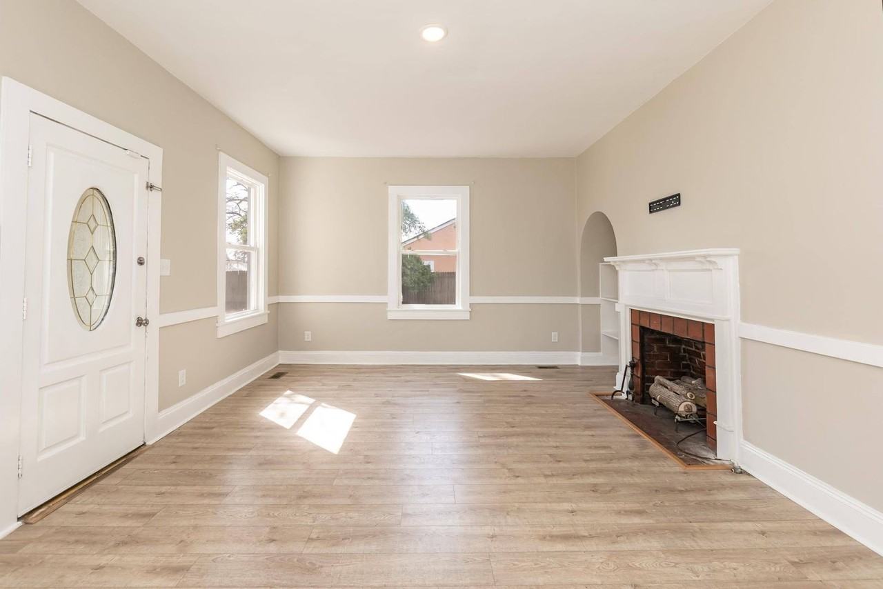 307 N Layton Ave - Photo 7 of 17