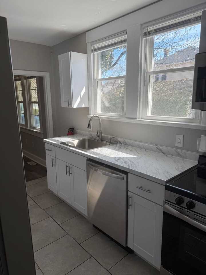 23 Brighton Ave - Photo 5 of 12