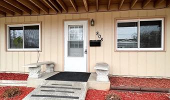 featured image of 800 W 11th St