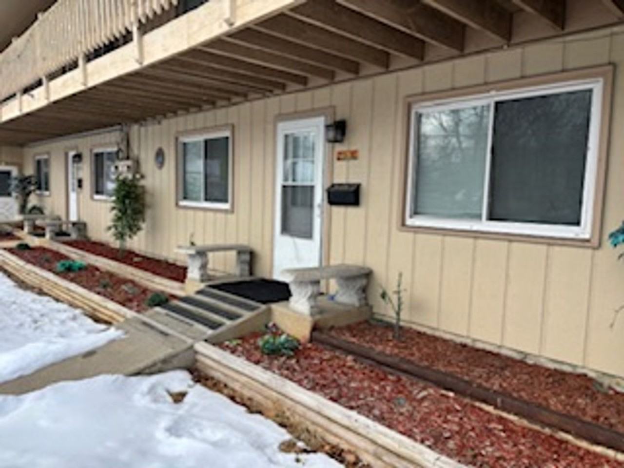 800 West 11th - Photo 2 of 23