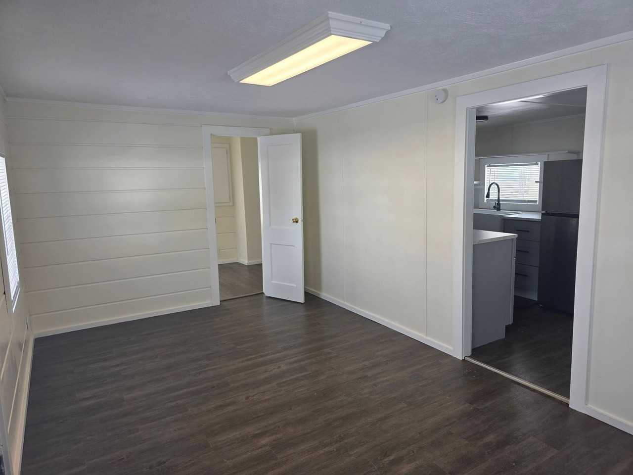 107 Ems W30 Ln - Photo 3 of 15