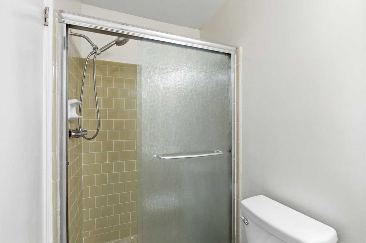 15 Arline Dr - Photo 7 of 33