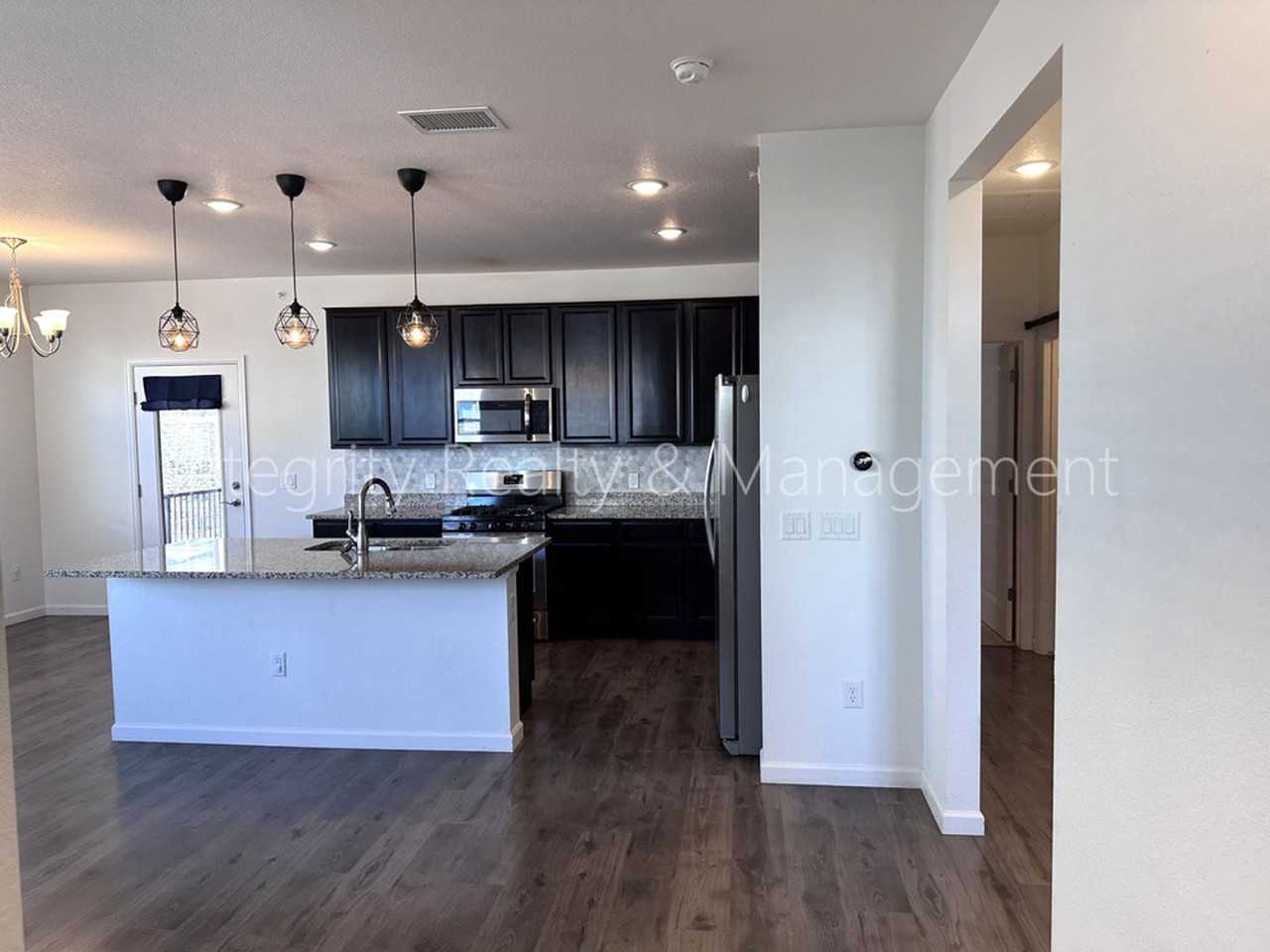 4644 Copeland Loop #203 - Photo 3 of 26