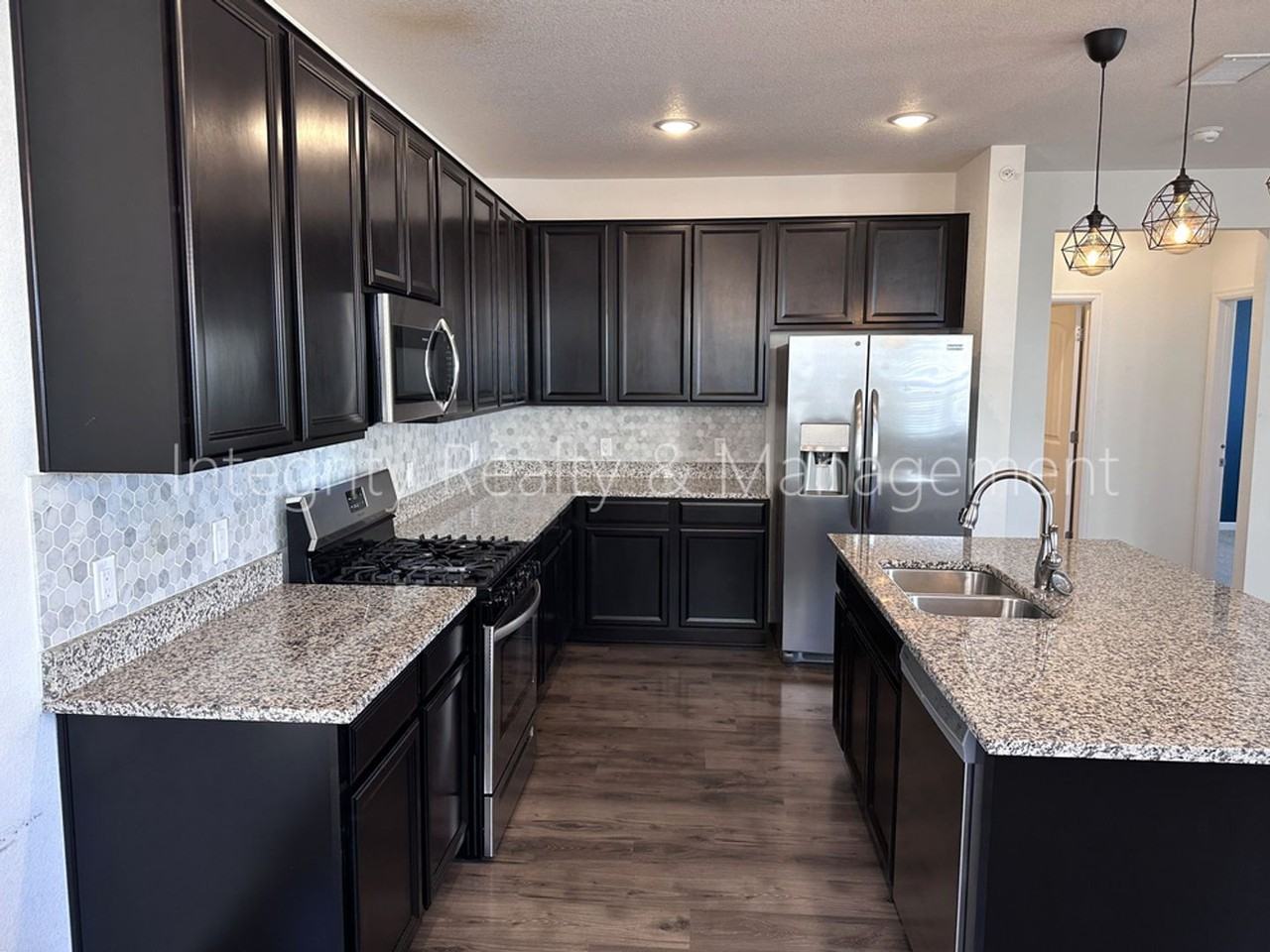 4644 Copeland Loop #203 - Photo 6 of 26