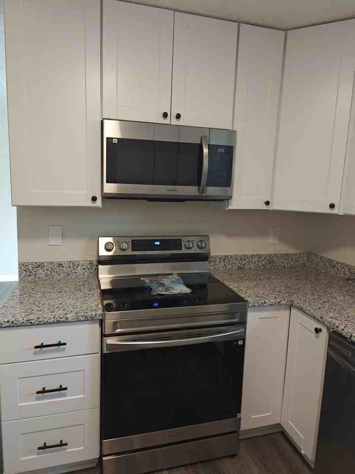 3515 Biltmore Pl - Photo 3 of 8