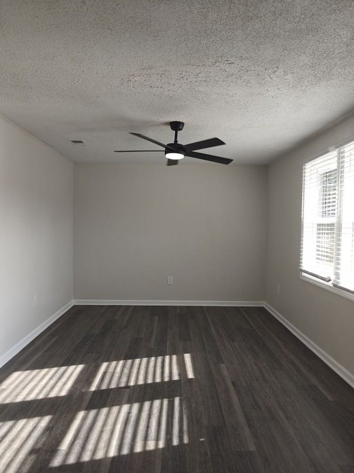 3515 Biltmore Pl - Photo 4 of 8