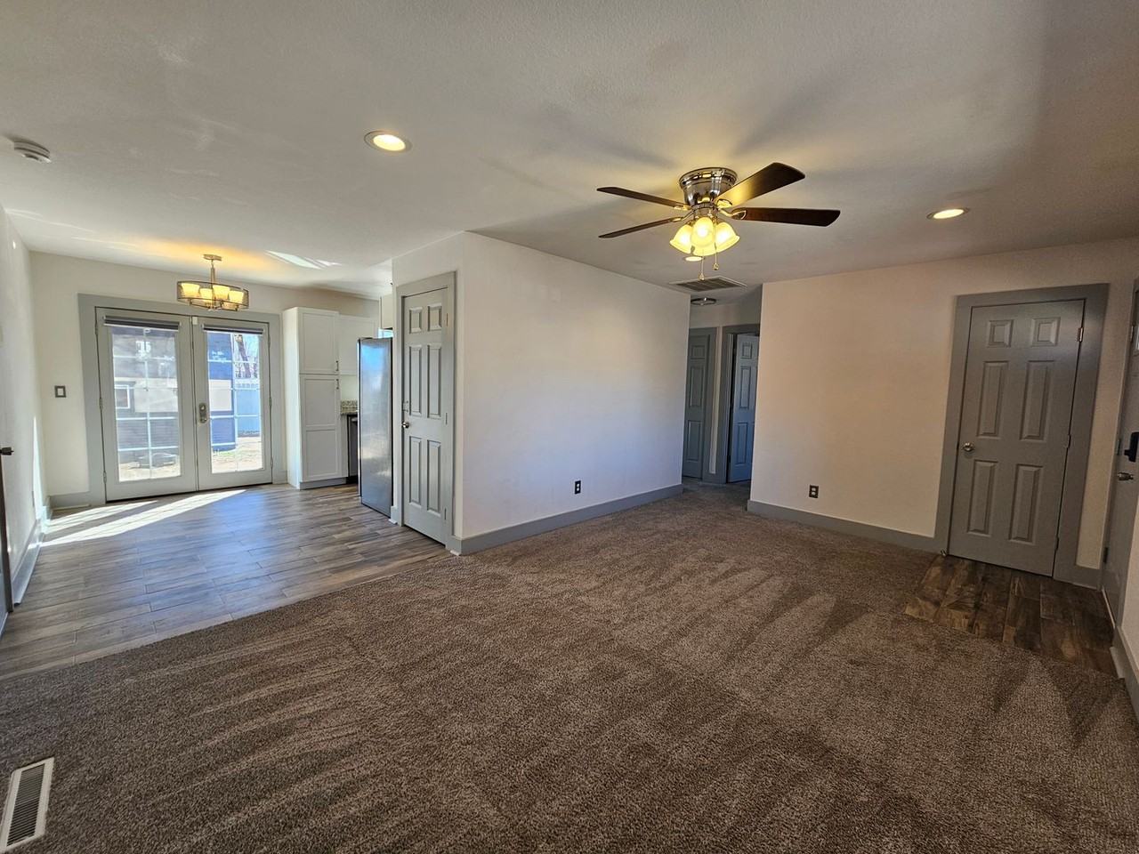 1723 Ascot Rd - Photo 5 of 30