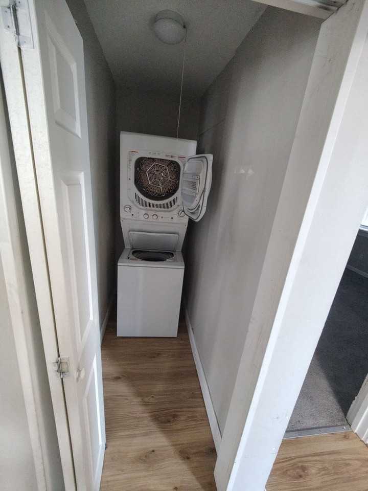 2220 S. 9TH ST - Photo 4 of 21