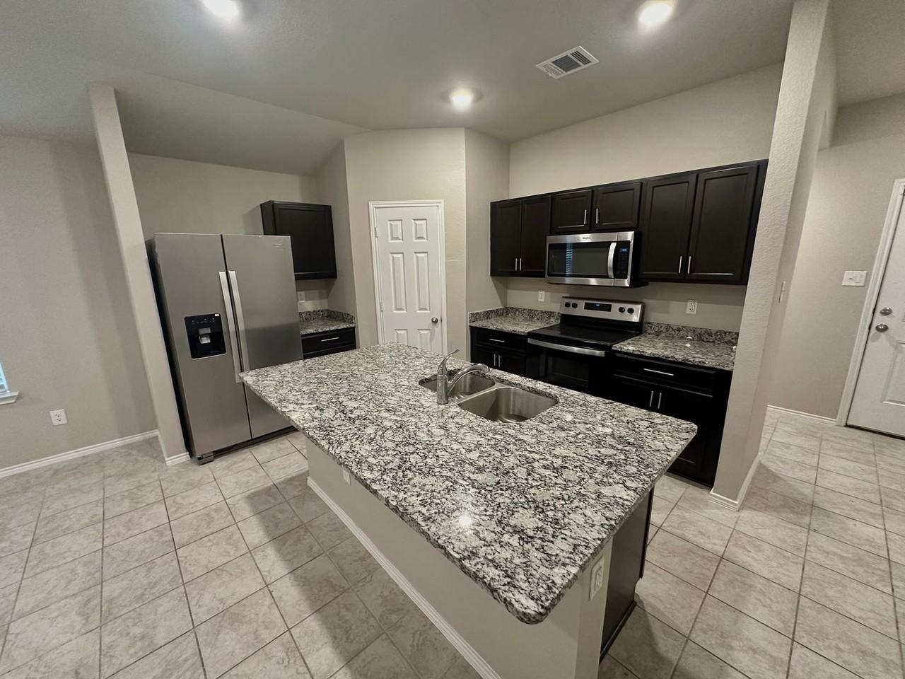 5108 Karen Green Dr - Photo 2 of 22