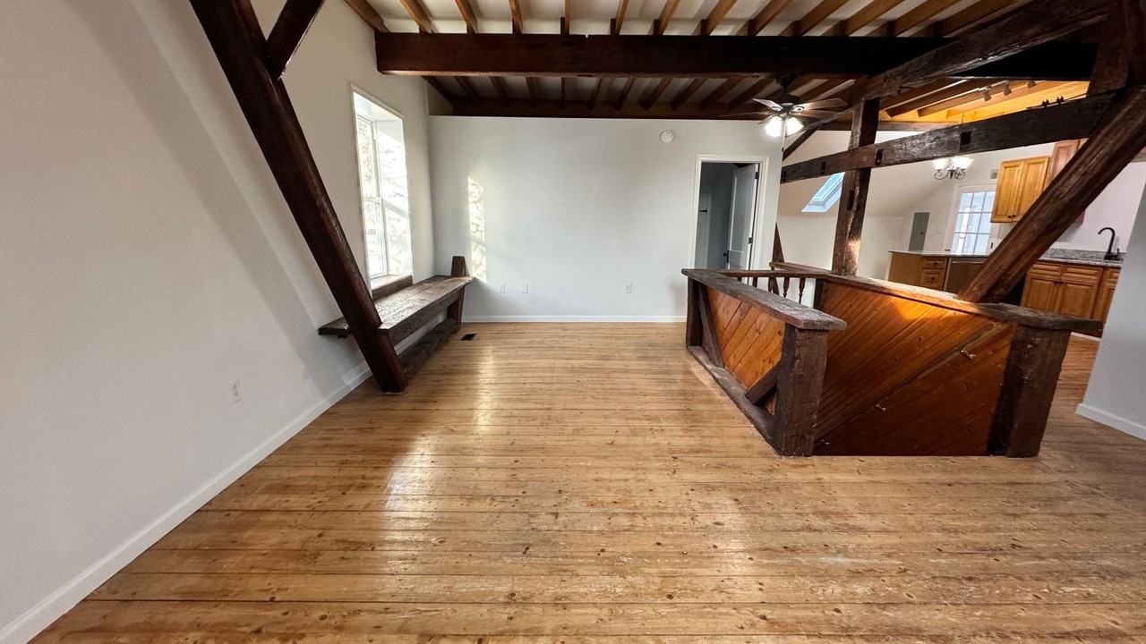 1327 Kepler Rd - Photo 3 of 15