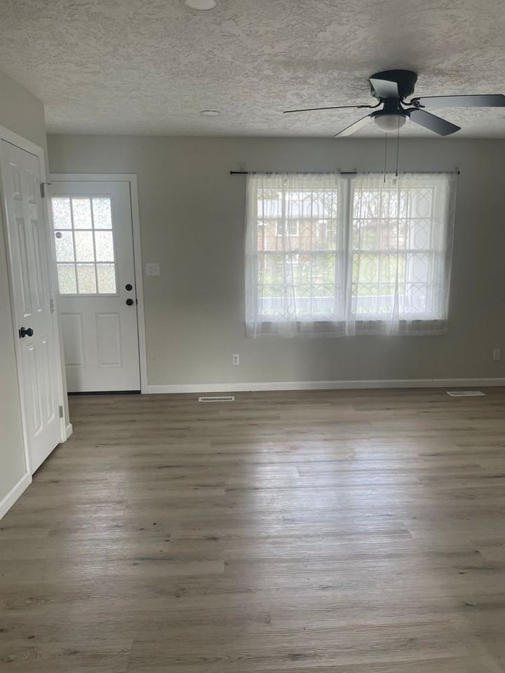 5918 Medders St - Photo 7 of 22