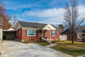 featured image of 2843 S Lakeview Dr