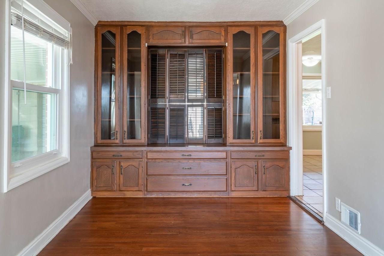 2843 S Lakeview Dr - Photo 7 of 29