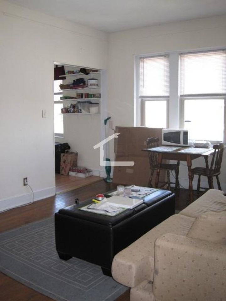 264 Kelton St #10 - Photo 4 of 10