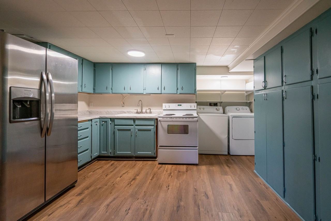 2150 E 3205 S - Photo 4 of 13