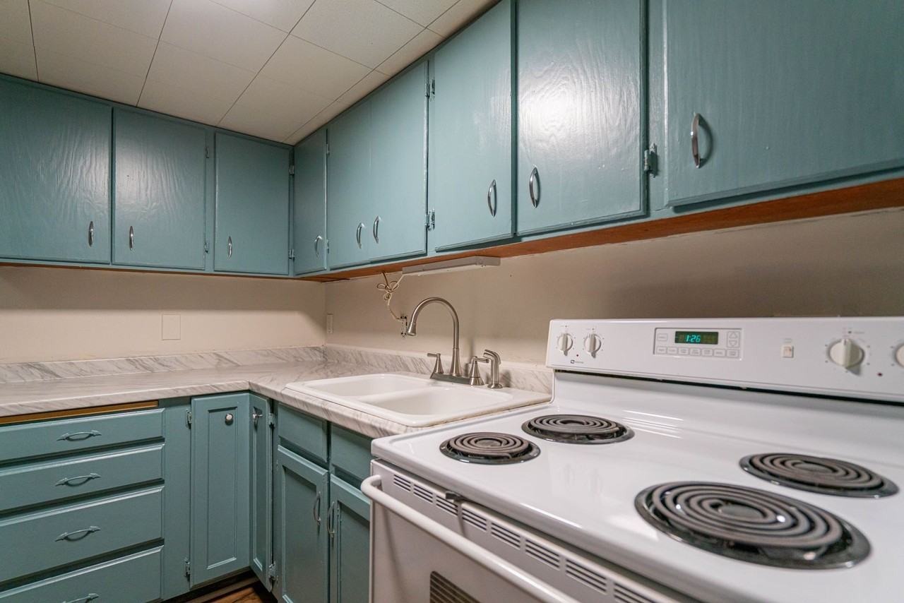 2150 E 3205 S - Photo 6 of 13