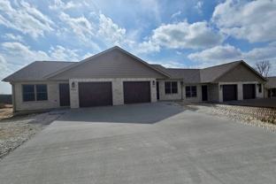 1957-MF4-E3 - Photo 1 of 1