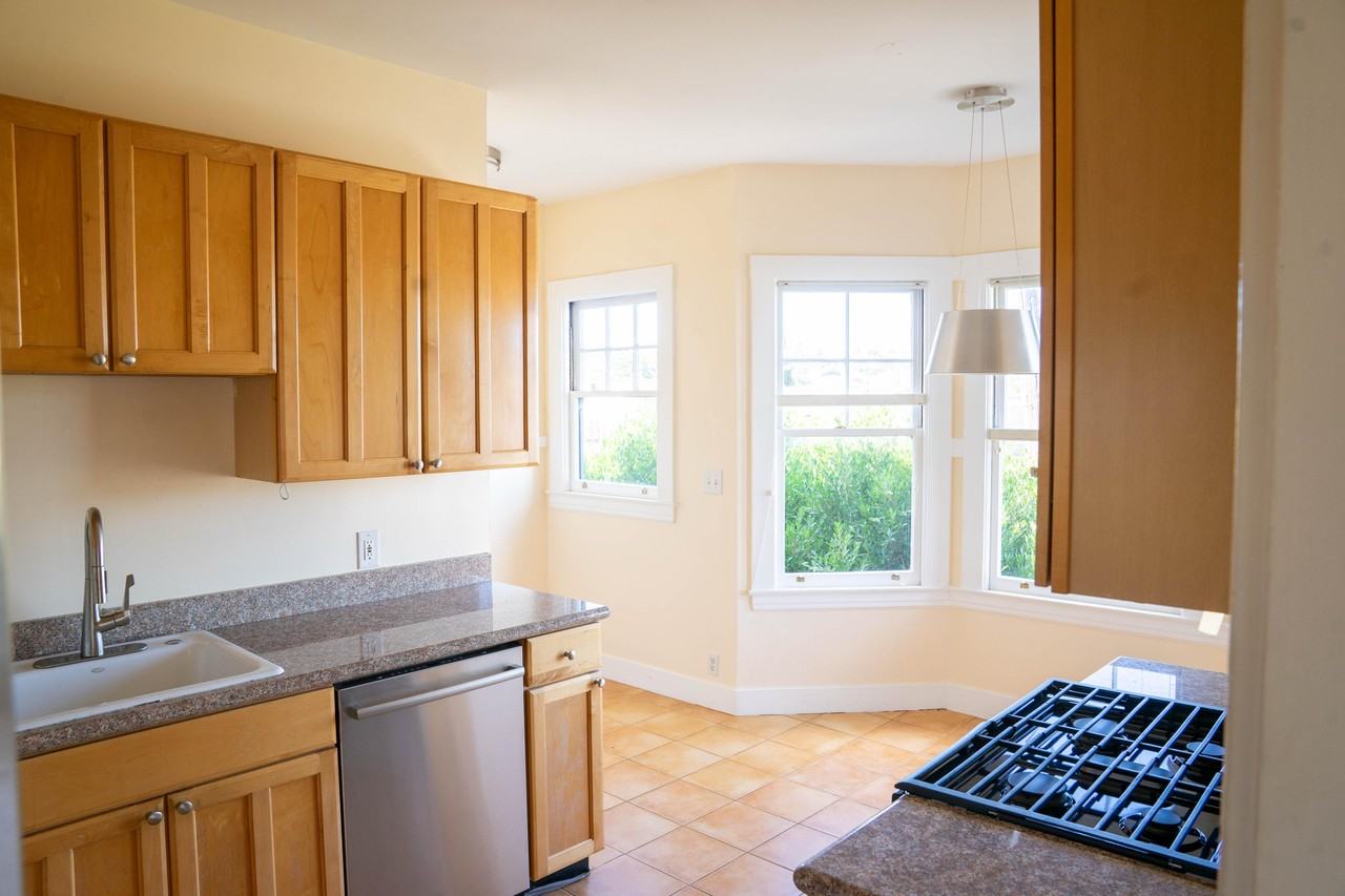 28th St & Dolores St #5 - Photo 6 of 7