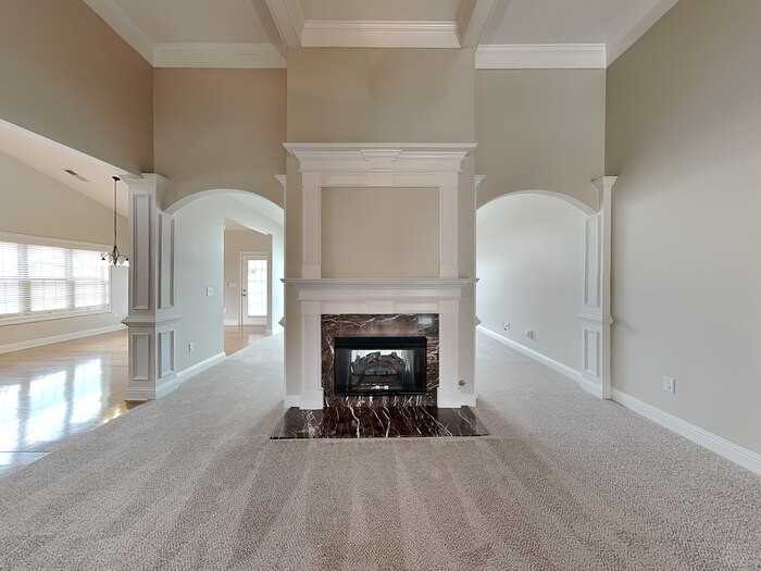 412 Icicle Ct - Photo 2 of 25