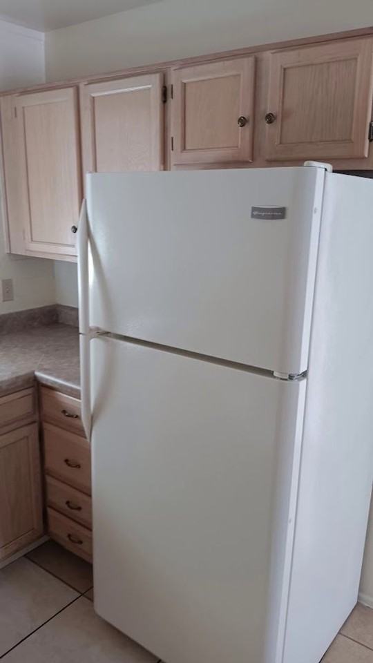 2842 N Los Altos Ave - Photo 3 of 20