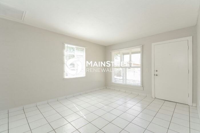 4325 S 15th Ave - Photo 4 of 16