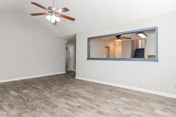 154 Kingsbridge Dr - Photo 4 of 13