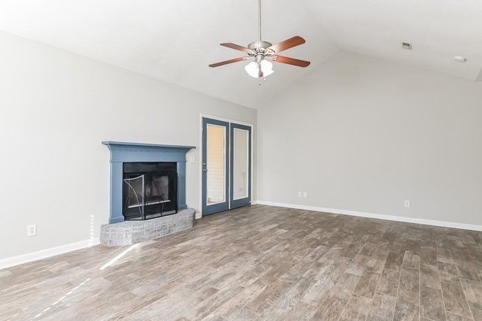 154 Kingsbridge Dr - Photo 5 of 13