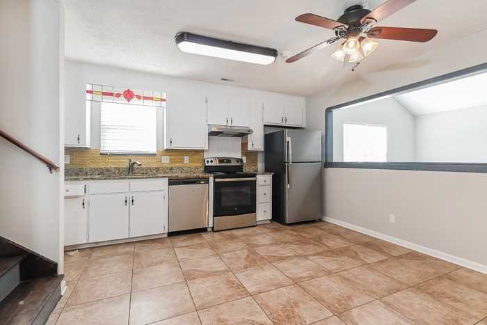 154 Kingsbridge Dr - Photo 6 of 13