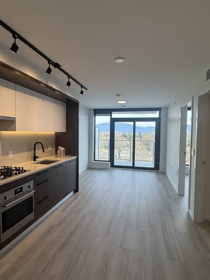 2751 Kingsway #905 - Photo 5 of 20