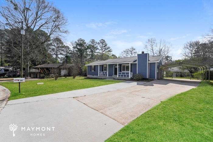 595 Lakeridge Cir Se - Photo 3 of 15