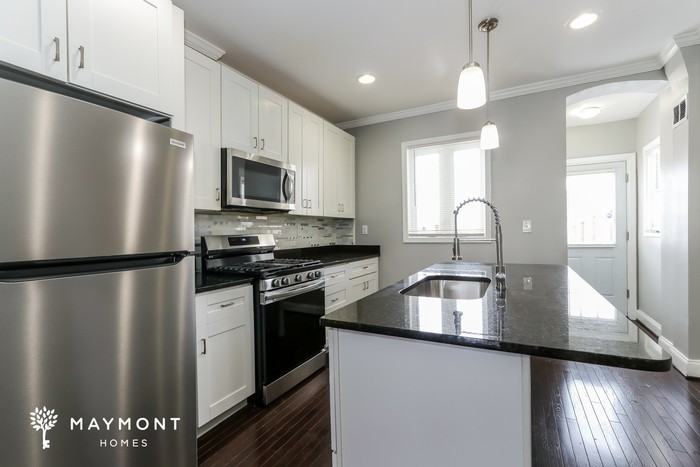 303 S Lehigh St - Photo 3 of 13